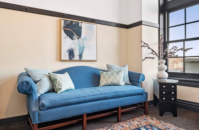 Kasa | Enticing Suite Near Bakery Square | The Maverick