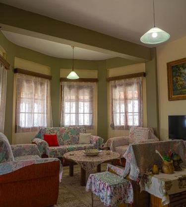 Katina's Farm House