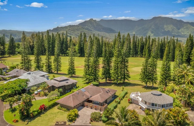 KAUAI VIBES! All New 3BD Air Conditioning, Oasis,Private,Tropical,Outdoor Shower
