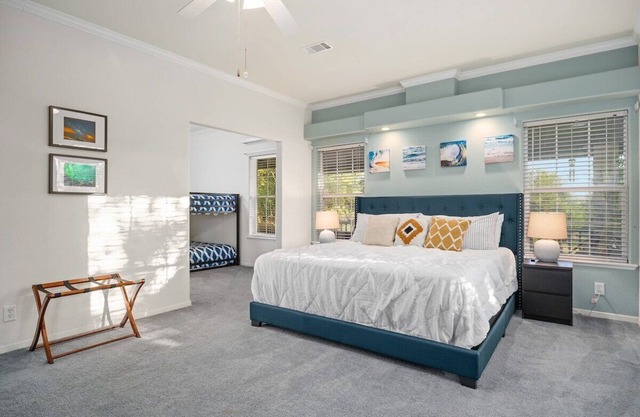 Kerrville Guadalupe River House - Sleeps 10