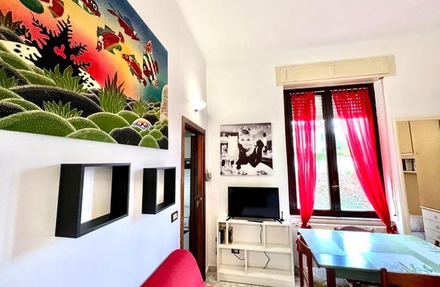 Kibilù - Via Colonna con parcheggio vicinanze Ospedale di Circolo