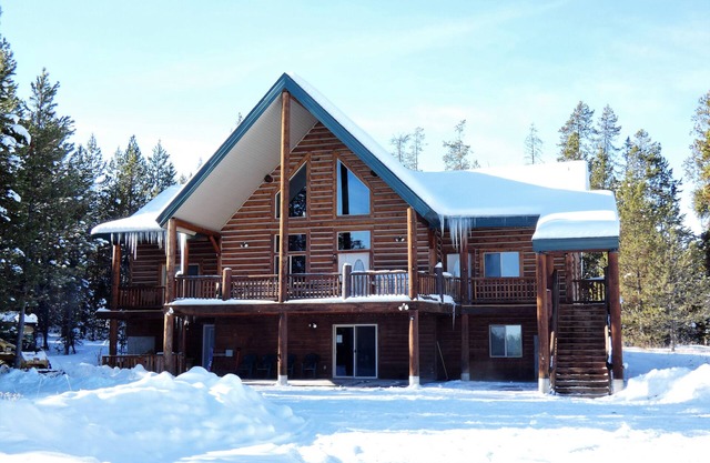 Kilgore Mountain Hideaway = 28 guests. Snowmobilers heaven! Many trails nearby.