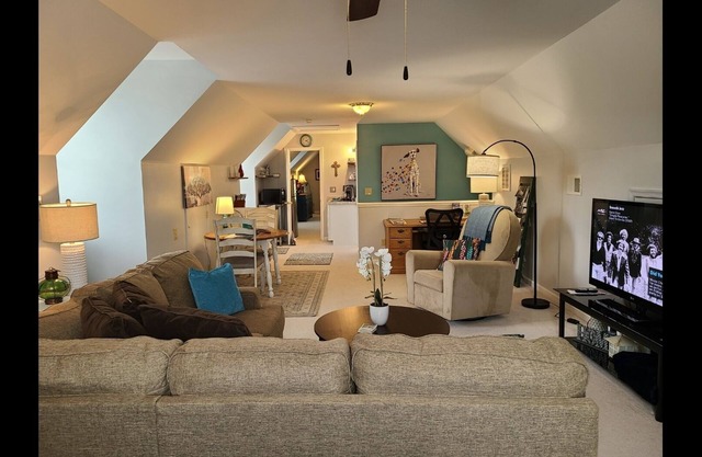 King Apartment -2 miles to I-81