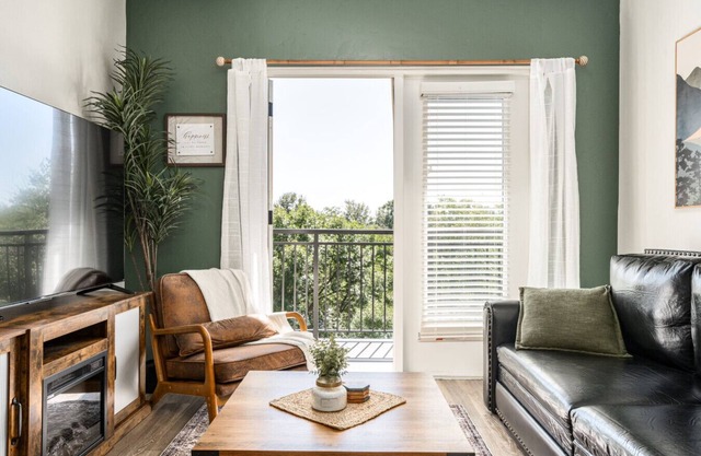 King Beds, Pool, Coffee Bar, Balcony