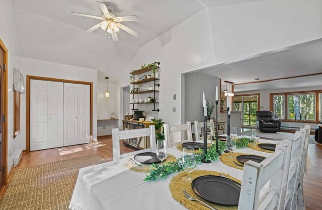 King Size Beds, Bunk Beds, Access to Pool, Lake, & Tennis