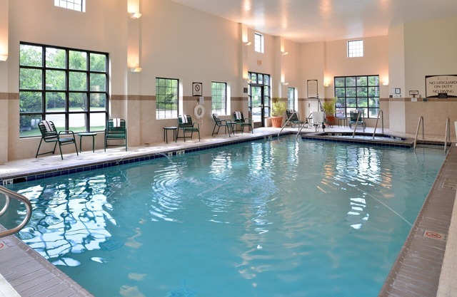 King Suite. Free Breakfast. Indoor Pool & Hot Tub. Great for Business Travelers!