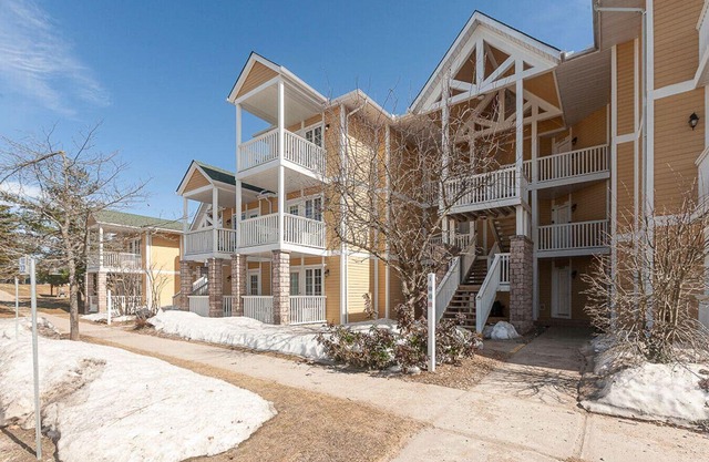 King Suite, Jacuzzi, Full Kitchen, Heated pool