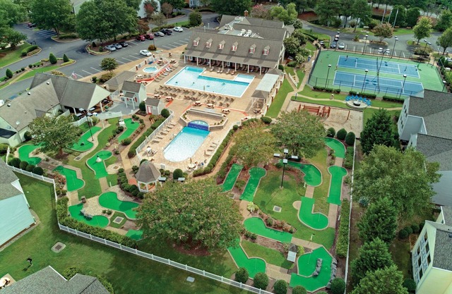 Kingsgate 1BR - 5 mins to historic Williamsburg