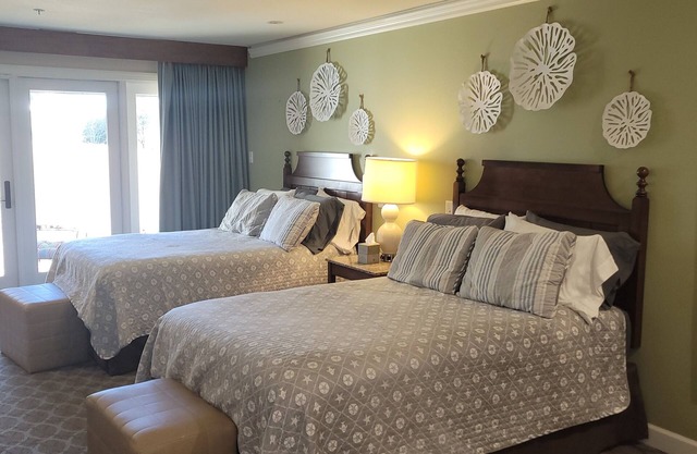 Kingsmill water-view studio, minutes to Busch Gardens & Colonial Williamsburg!
