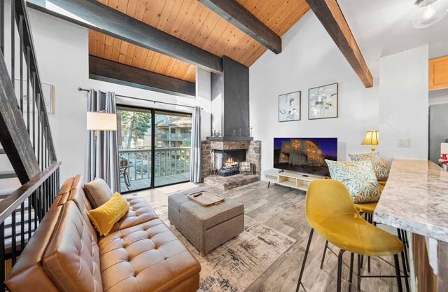 Kingswood Village Escape – For 4