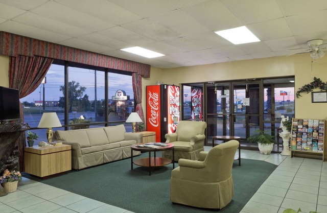 Knights Inn Brenham