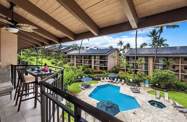 Kona Makai 6303: Tropical Retreat 1BR w/Ocean Views, Pool & Gym