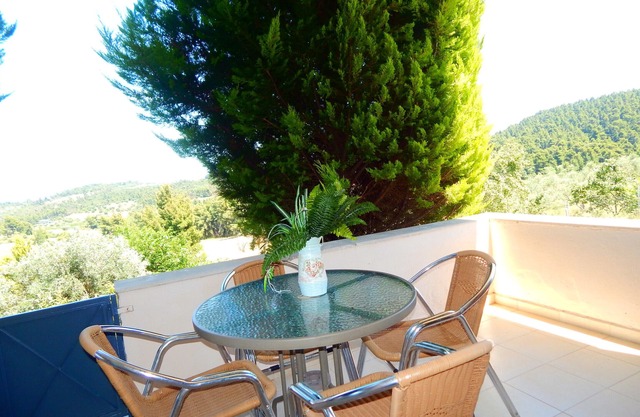 Kripis Studio Paliouri No3. Paliouri Apartments for rent