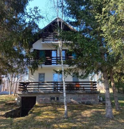 Kuća Sarić, Gružansko jezero