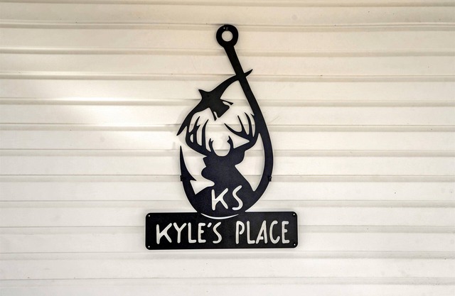 Kyle's Place is a relaxing retreat in close proximity to Smith Mountain Lake.