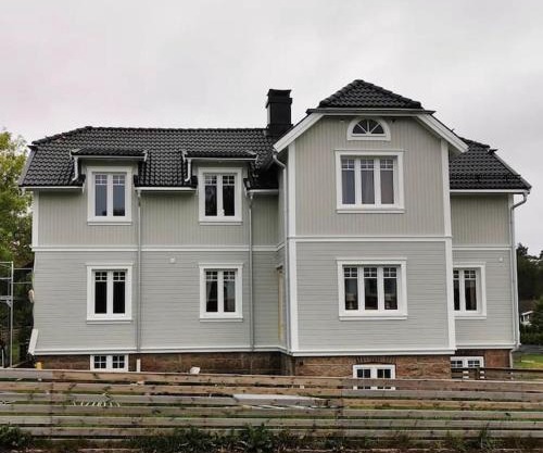 Lägenhet i sekelskiftesvilla i centrala Dalsjöfors