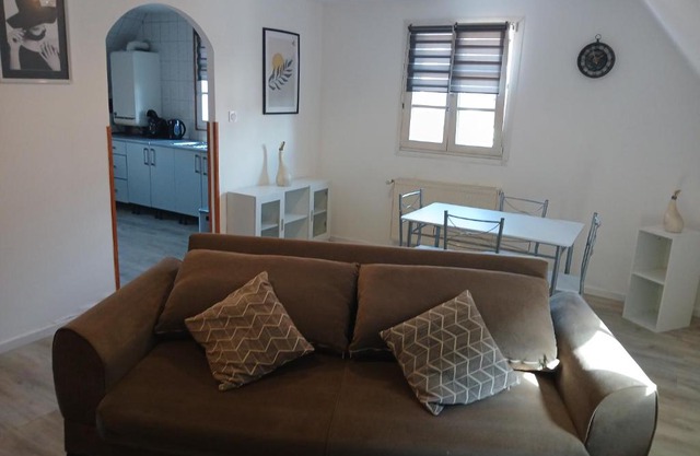 L échappée Belle Elégant Central