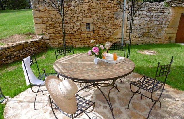 L'énéa, 5-person character house with pool access