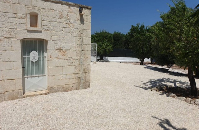 L'Angolo Perfetto: country cottage with swimming pool