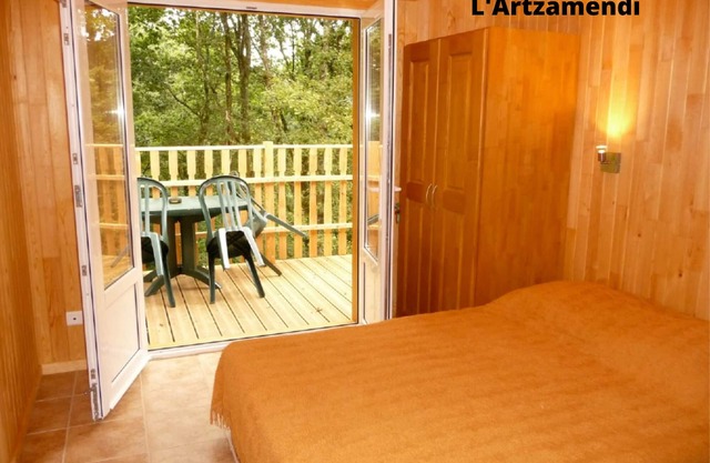 L'ARTZAMENDI, a wooden chalet that's as clean as a whistle! 2* prefectoral