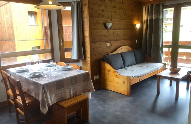 L'Athamante 7 - 2 room apartment, oriented south, close to the slopes, the sledging run and the.