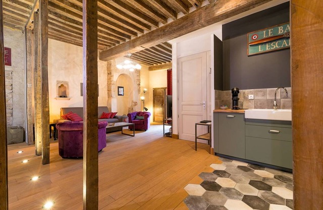 L'Escale -Appartement 2 chambres au cœur du centre historique- SR Loc