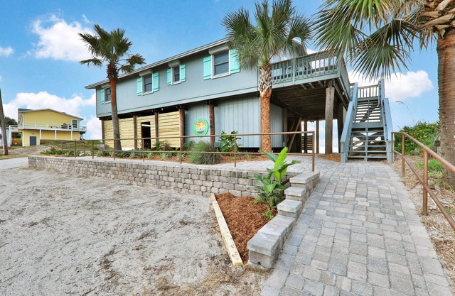 La Anahi - Oceanfront Vacation Rental