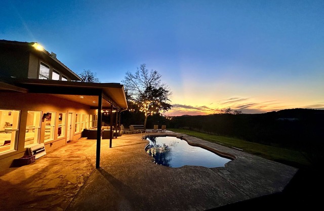 La Cantera/Six Flags/Alamo/Seaworld Nearby