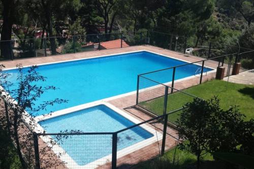 La Casita de Noe con vista al Pantano de San Juan