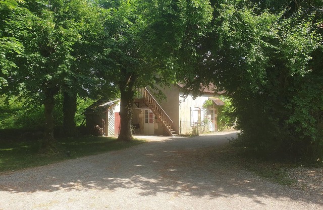 La Casa d'Augy à Farges, proche de Avord et Bourges en gite de 2 à 8 personnes