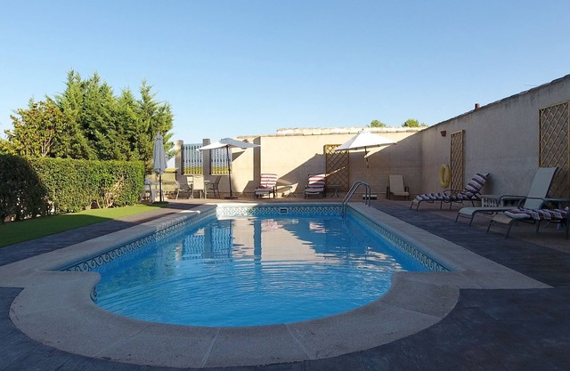 La Casa del Villar. 17 bedrooms. Special for large groups. With swimming pool.