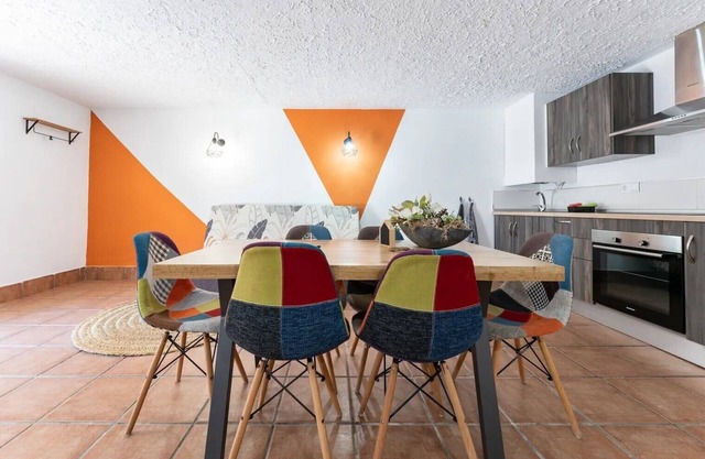 La Casa de Familia Biedt u dit 2 Kamer Appartement aan met Prachtig Uitzicht