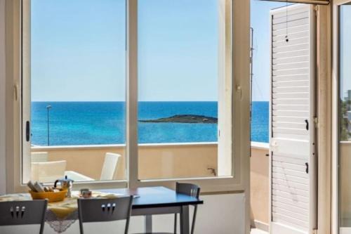 LA CASA DI CLAUDIA "attico con strepitosa vista mare 4 posti letto"