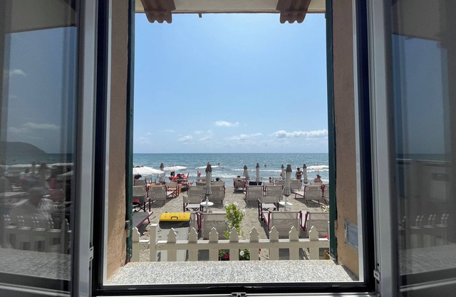 La Casa Sulla Spiaggia - On The Beach, Alassio, Italy
