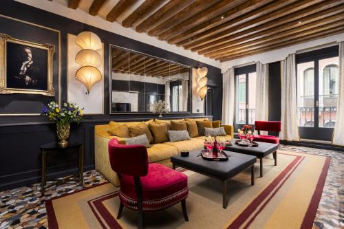 La Dimora di Lady J Amazing Brandnew property with 6 luxury bedrooms!