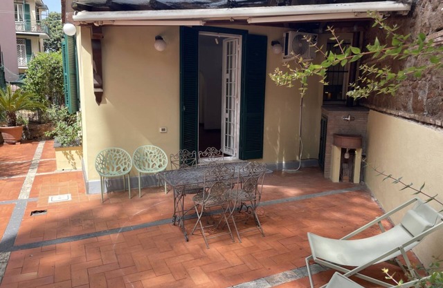 La Dolce VIta - The Secret Terrace
