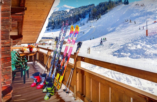 La Ferme à Juju - alpine ski-in ski-out for 8 spa & views - OVO Network