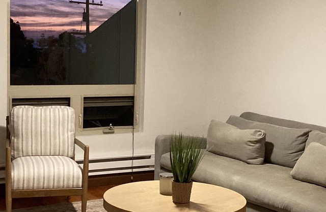 La Jolla Condo in the Village, elegance with comfort