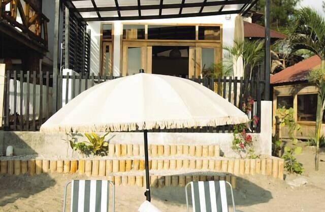 La Luz Beachfront Apartment