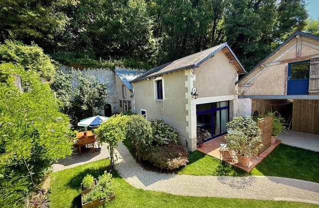 La Maison sous les Arbres: duplex, garden & spa ⎮ Touraine & Amboise