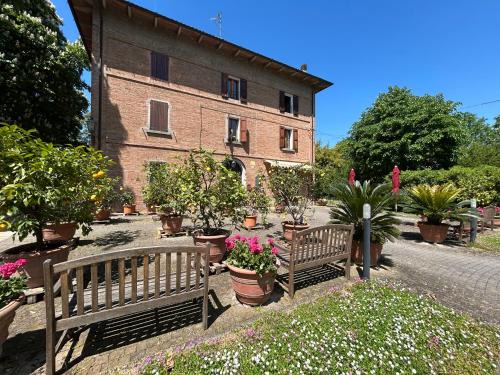 LA MARANA Residenza Storica - SUD appena arredato Imola