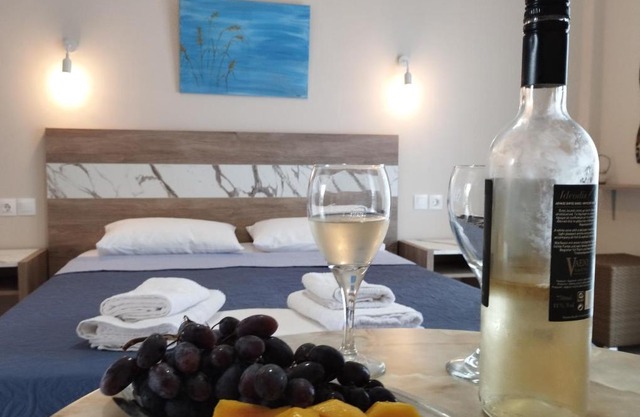 La MER Rooms Peraia