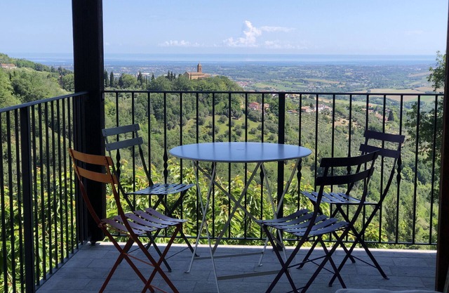 La Nocciola - Montefiore Conca ,Emilia Romagna