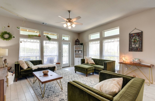 La Porte Home w/Balconies: Walk to Beach!