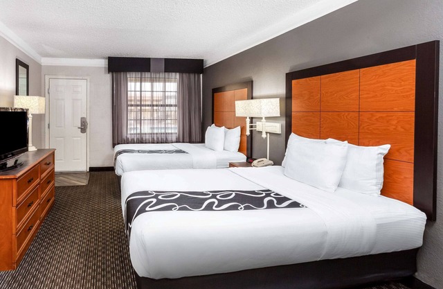 La Quinta Inn by Wyndham Laredo I-35