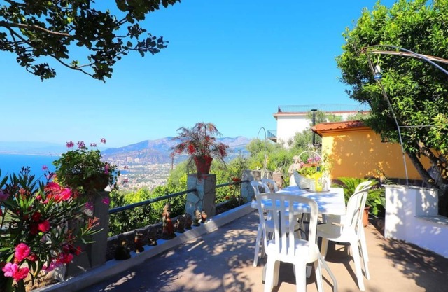 LA ROSA DEL SUD with a stunning sea view