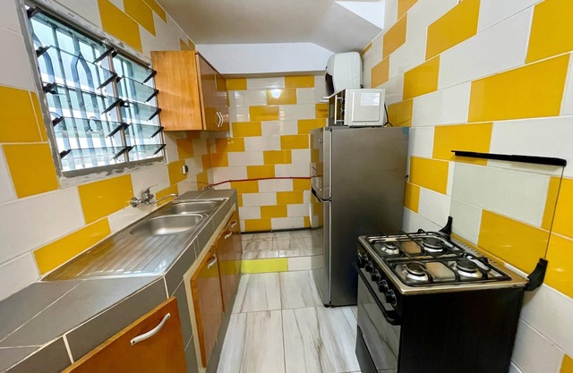 La Siesta-Abidjan- Enchanting One Bedroom Split-Mezzanine Apartment with AC-WIFI
