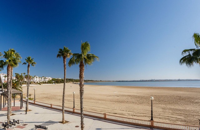 La Terraza del POETA by Cadiz4Rentals