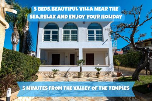 La Terrazza sul Tramonto - Apartment in a villa near the sea in San Leone - Parking and Air Conditioning