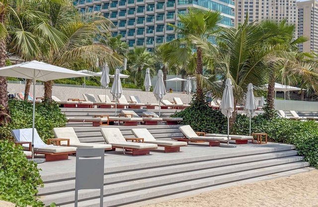 La Vie Jumeirah Beach Residences, Lux On The Beach